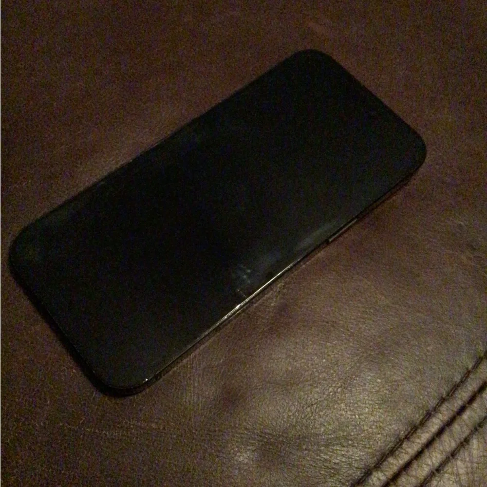 iPhone 16 pro max unlocked